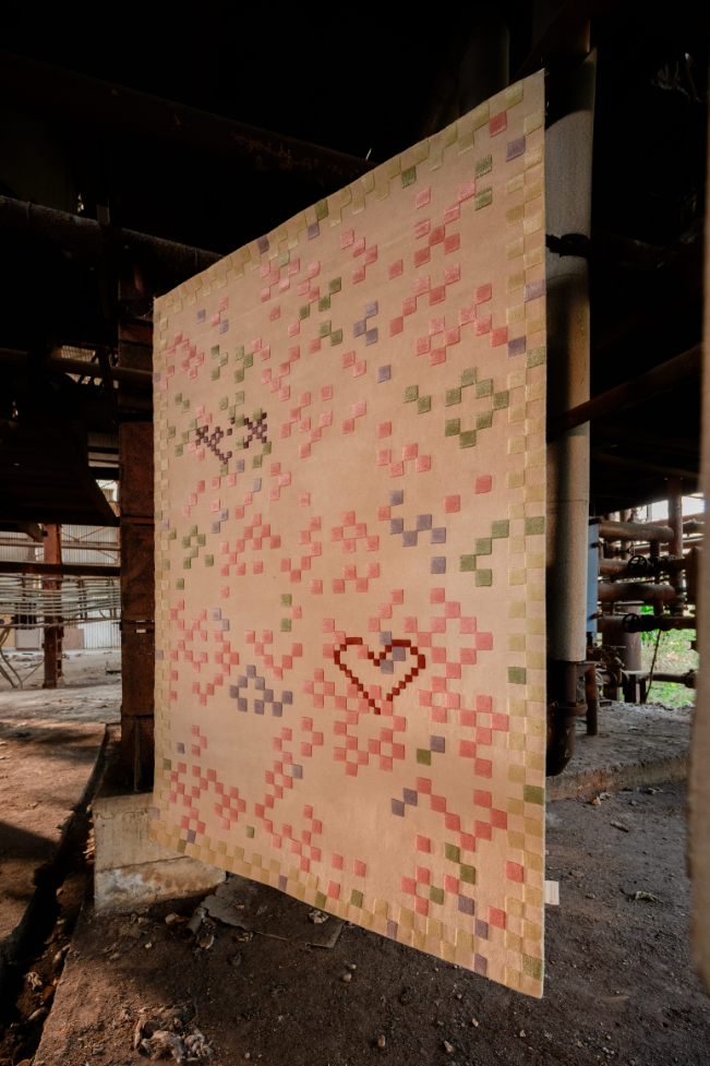Love in Low Resolution